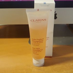 Clarins Pure Melt Cleansing gel